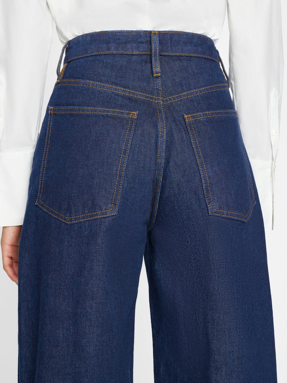 pants back detail